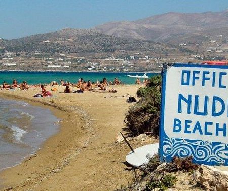 Naturismo alle isole Cicladi in Grecia